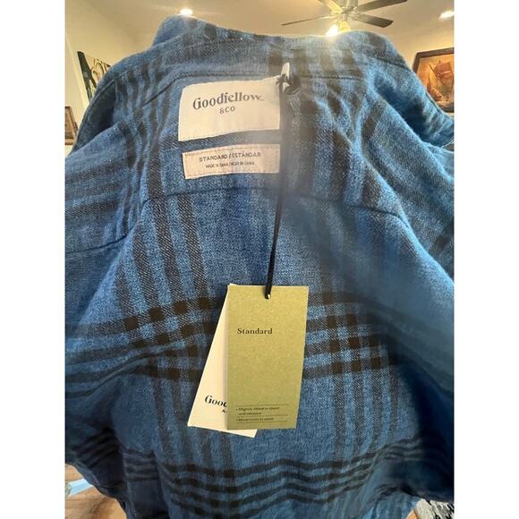 GOODFELLOW NWT LONG SLEEVE BUTTON UP BLUE AND BLACK PLAID MENS LARGE - Picture 6 of 9